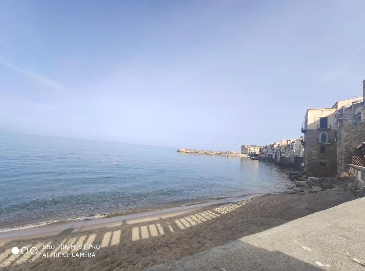 Fiamma Apartment Cefalu Italy